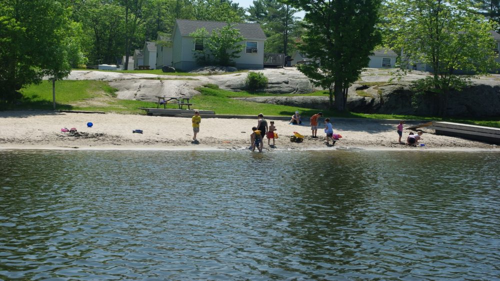 Hall S Housekeeping Cottages In Honey Harbour Affordable Summer