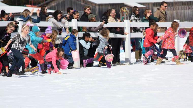 Annual Easter Egg Hunt, Bracebridge