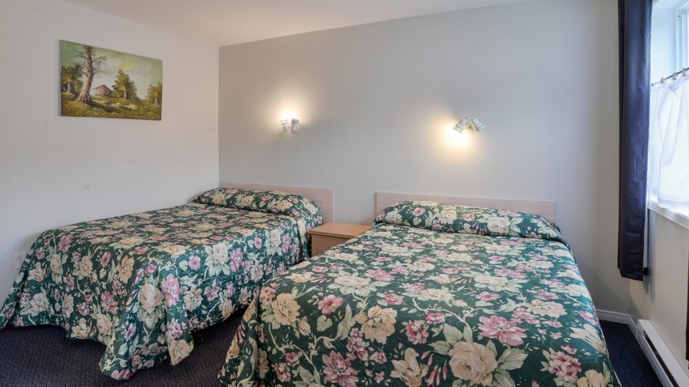 Oakwood Motel