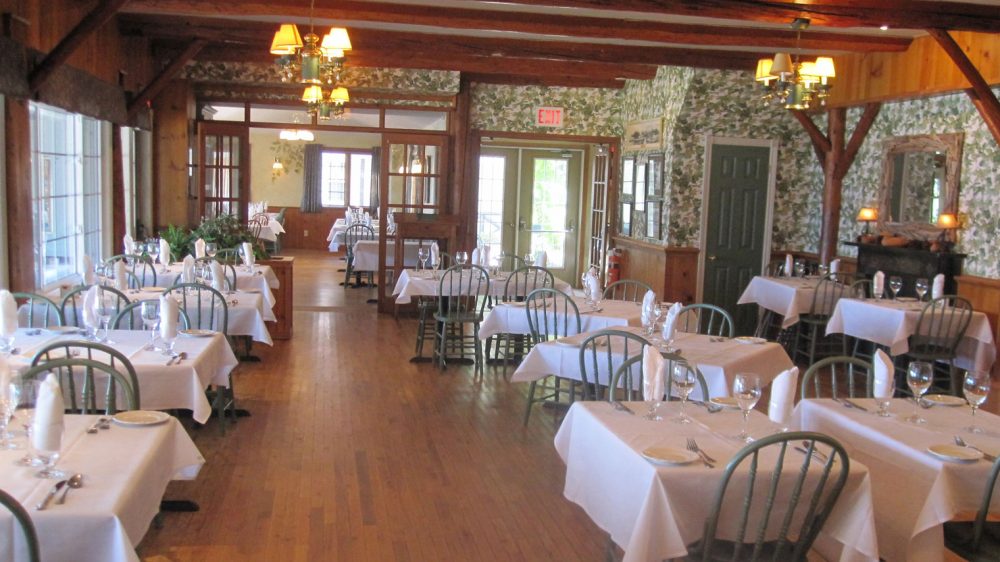 Fine Country Dining in one of Muskoka's Historic Lodges