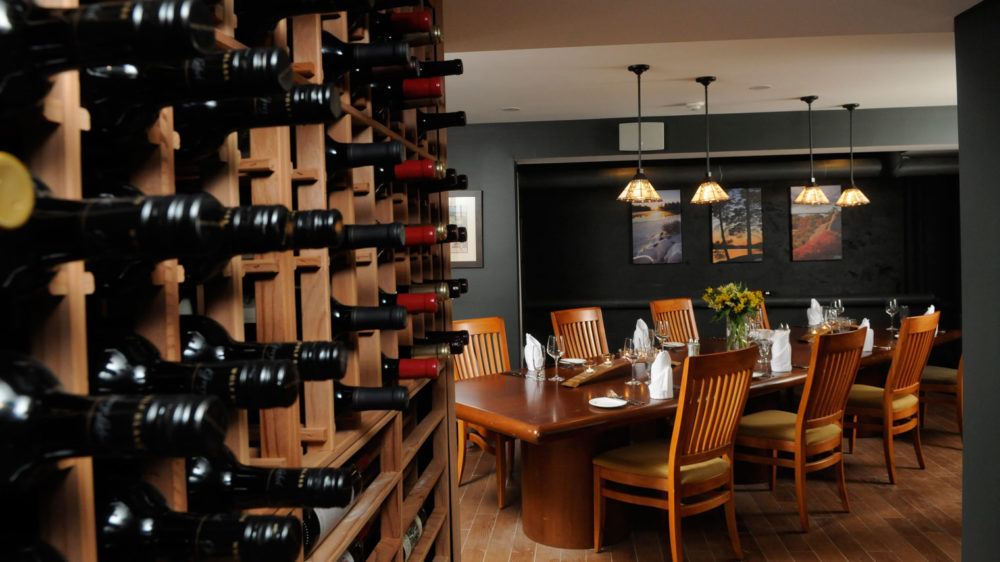 Culinary Excellence in a Sophisticated Waterfront Setting