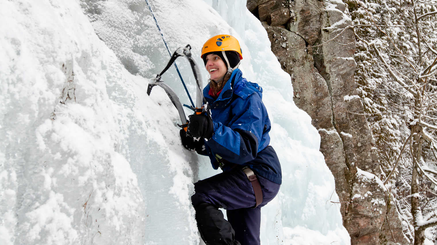 Ice Climbing Ontario - Guided Ice Climbing Tours - Muskoka Ice Climbing