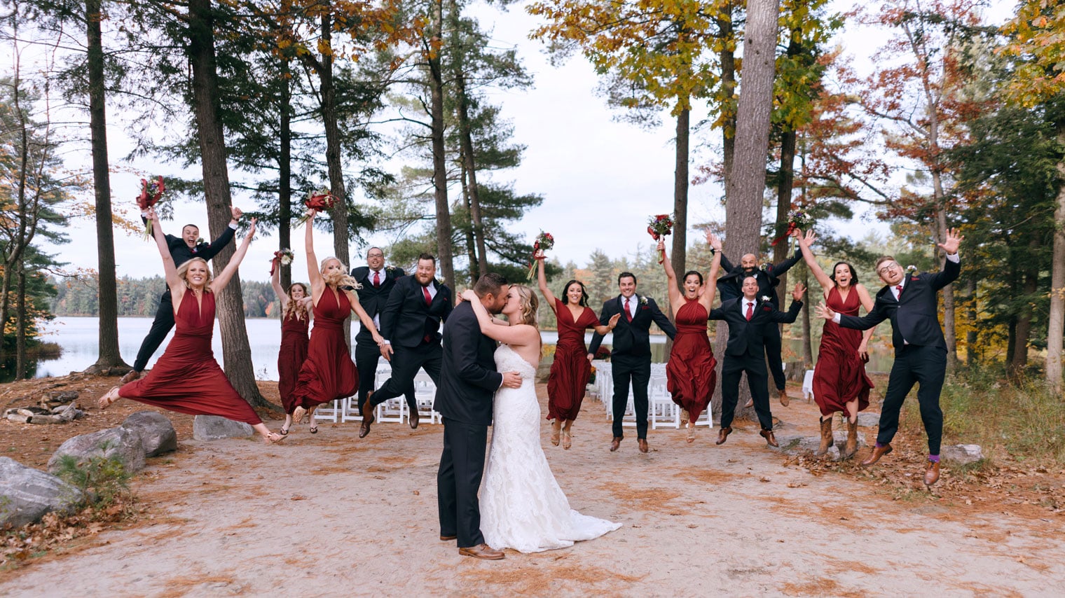 Rocky Crest Wedding Rock Island Lake Club Early Spring Wedding In